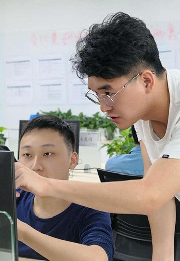 #我们在易立德等你